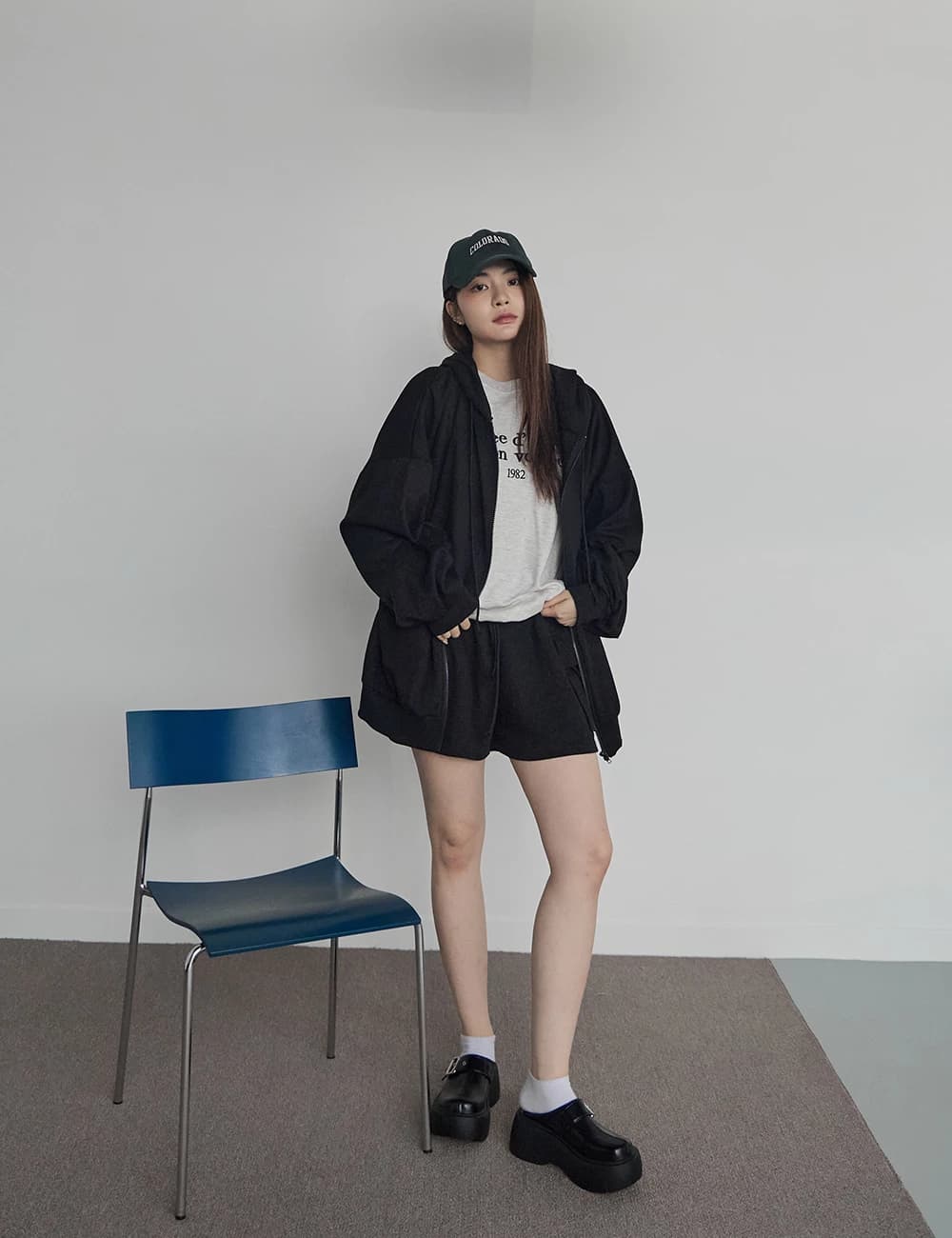 正韓-兩件式-連帽外套+短褲