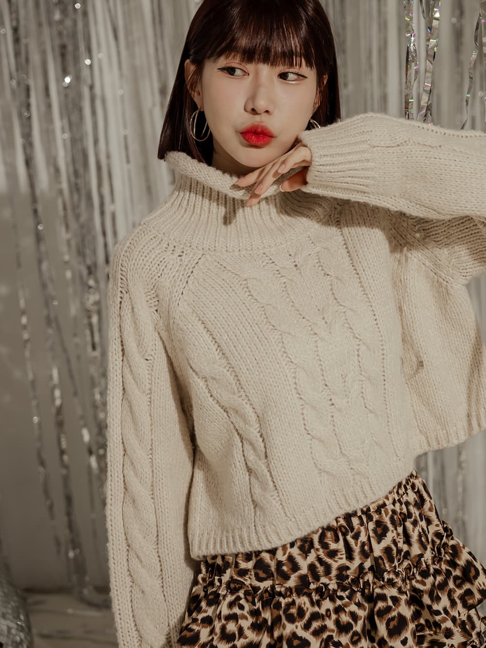 正韓-高領麻花針織上衣