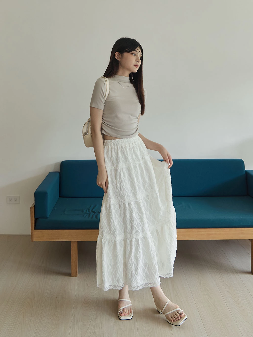 布蕾絲蛋糕長裙