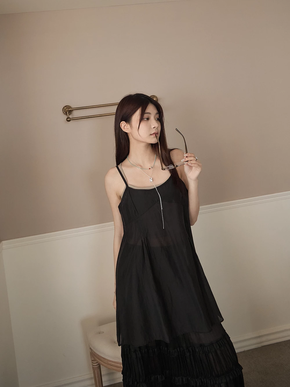 柔霧微透細肩洋裝