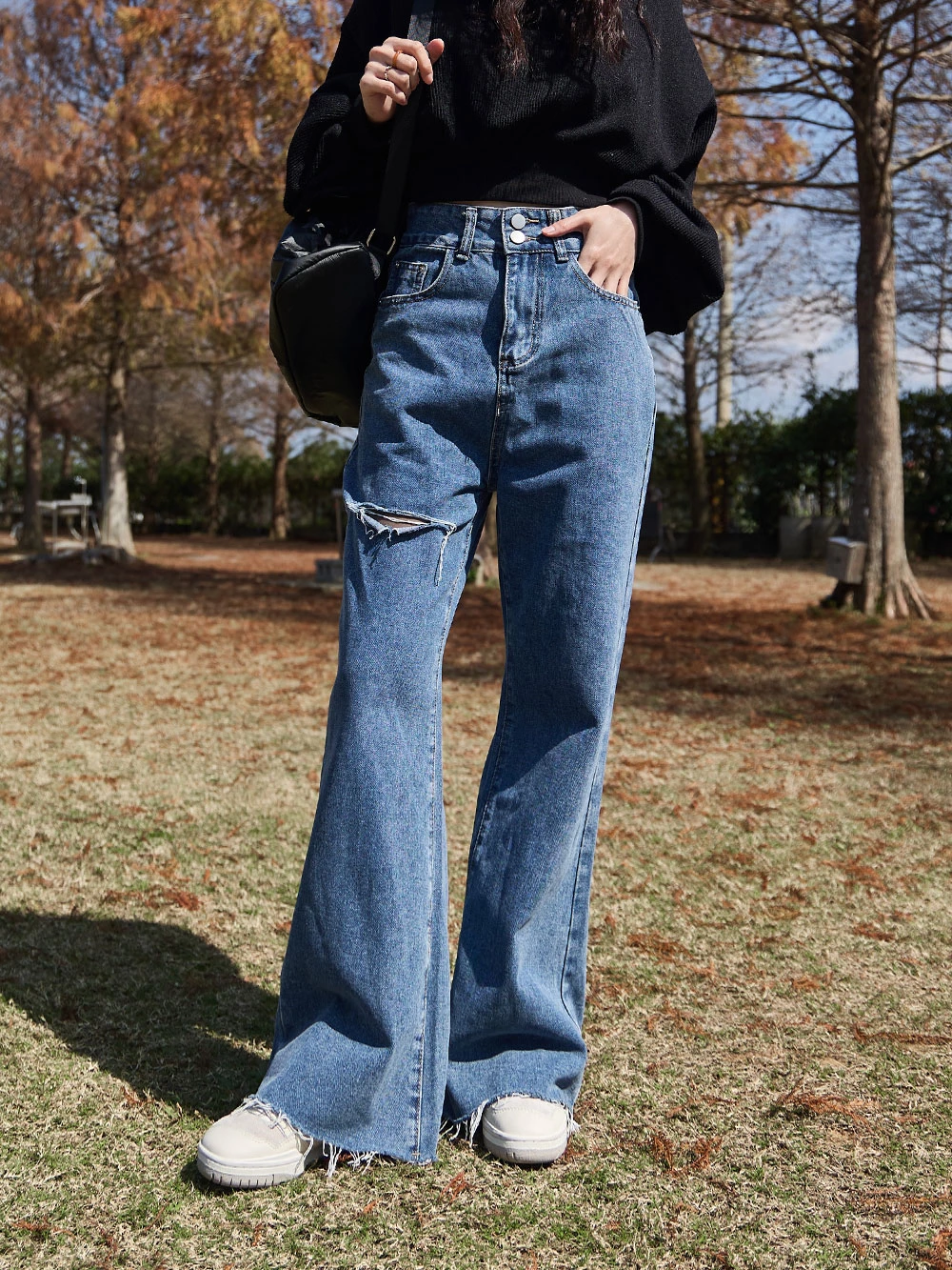 雙釦割破高腰牛仔褲