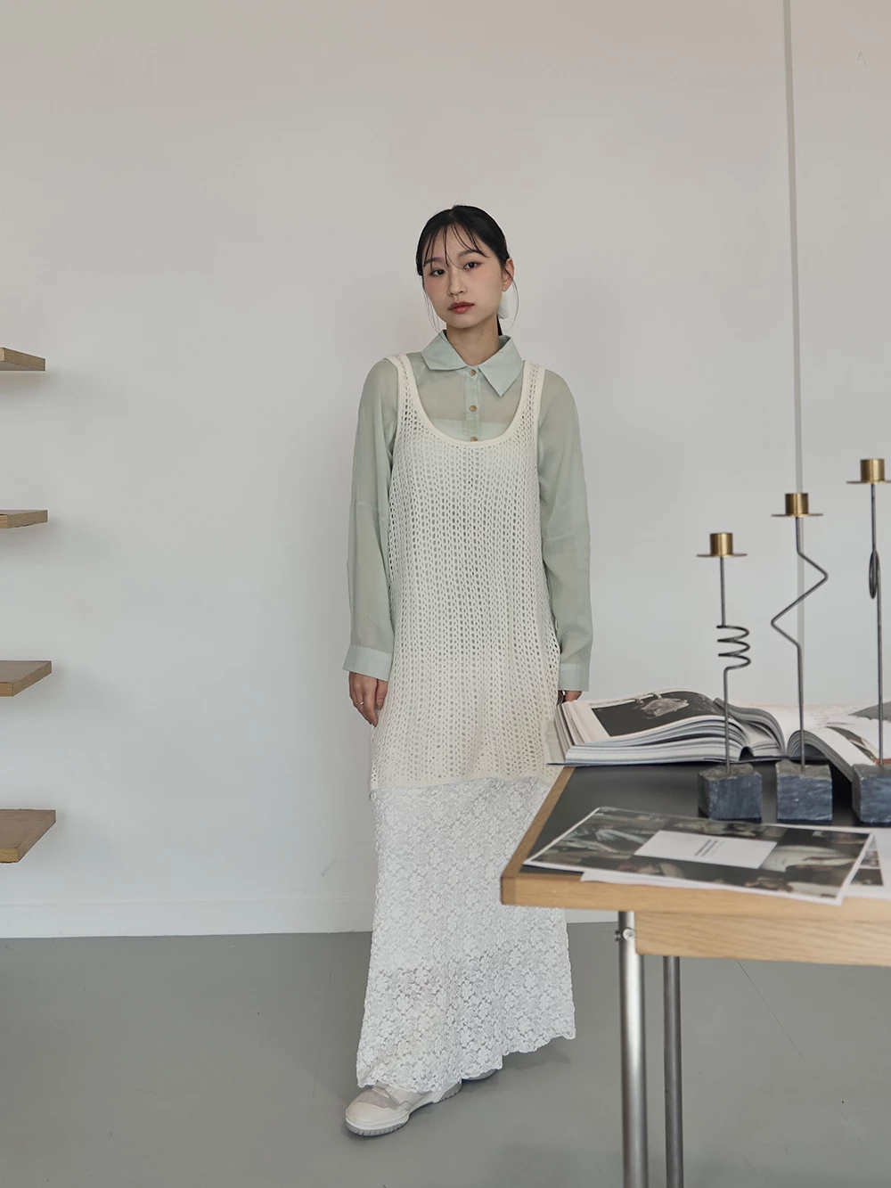 簍空側開岔針織背心