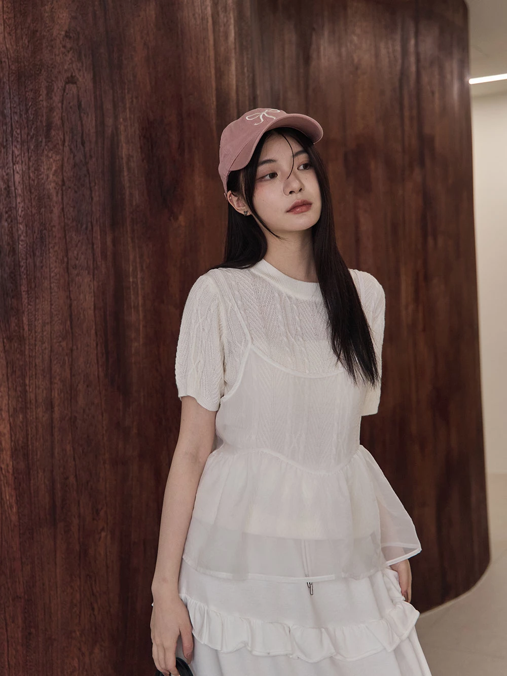 透膚網紗荷葉造型背心