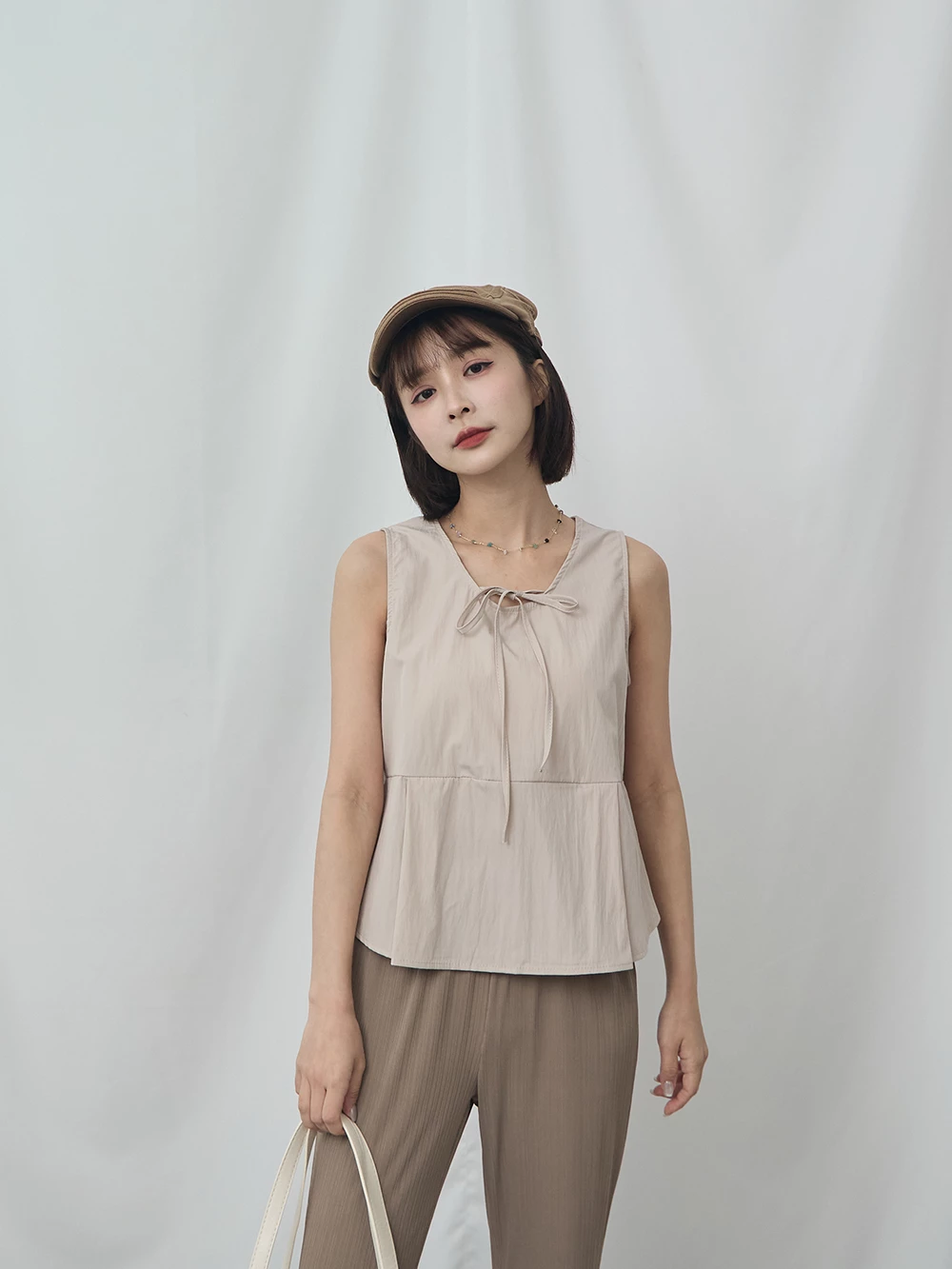 折線造型綁帶背心