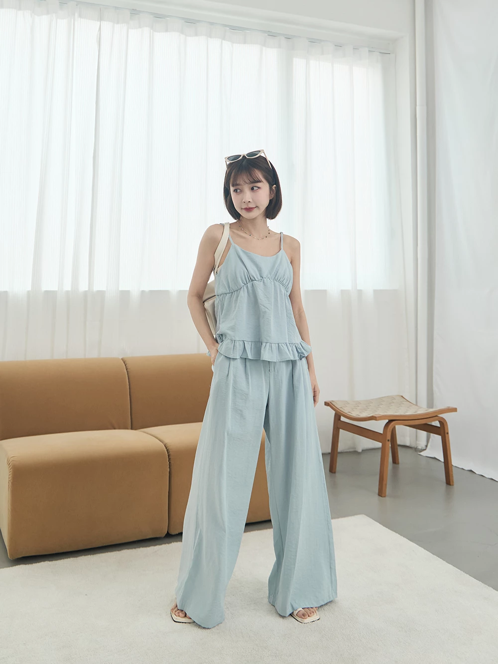 兩件式-荷葉邊細肩背心+寬褲