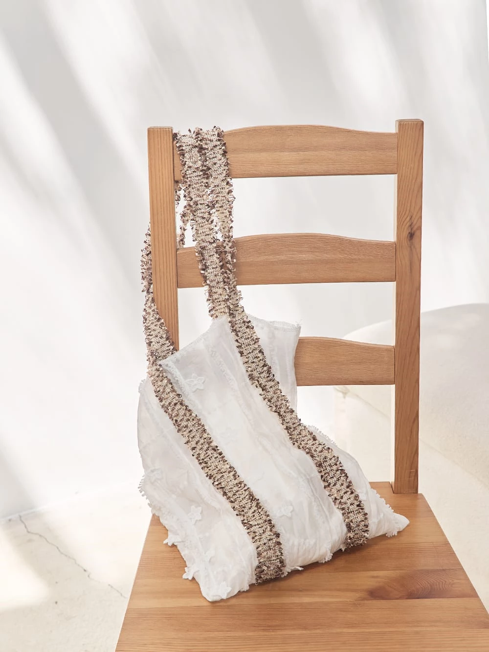 小花紋理感側背袋