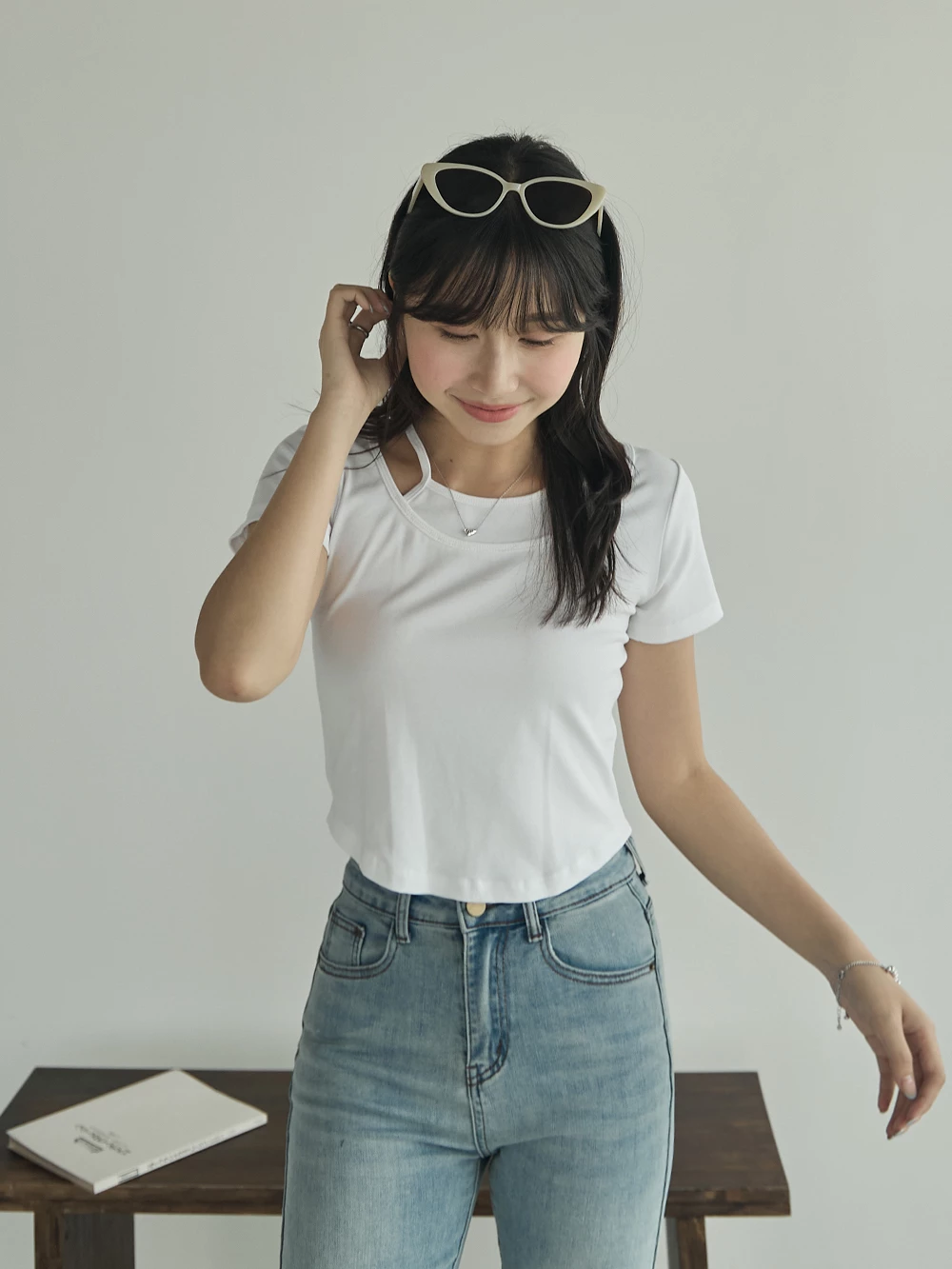 不對稱露肩假兩件上衣