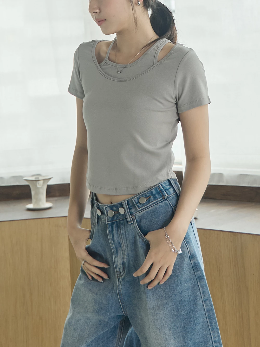 不對稱露肩假兩件上衣