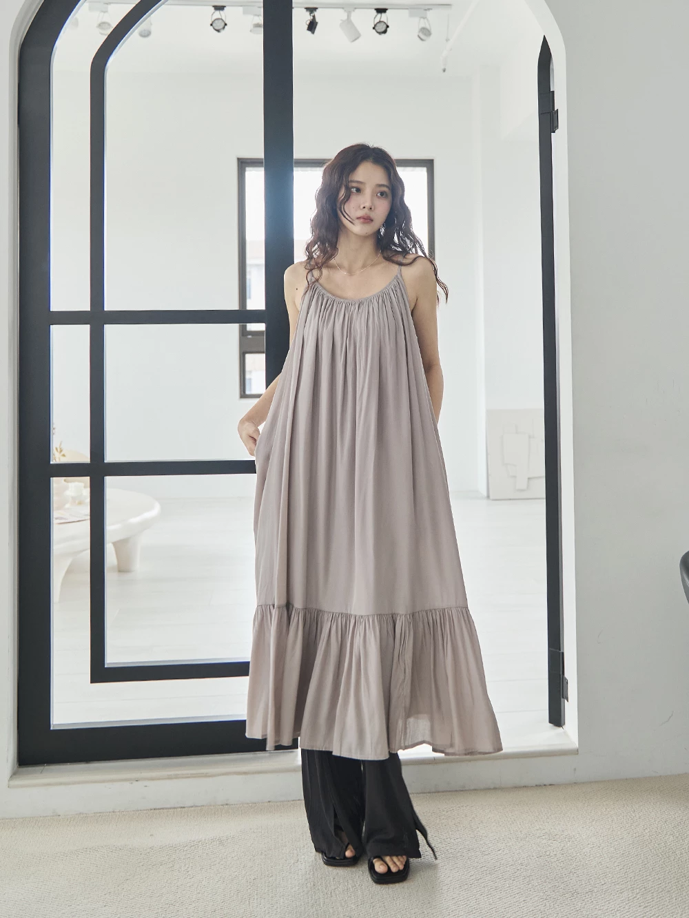 魚尾後綁帶細肩長洋裝