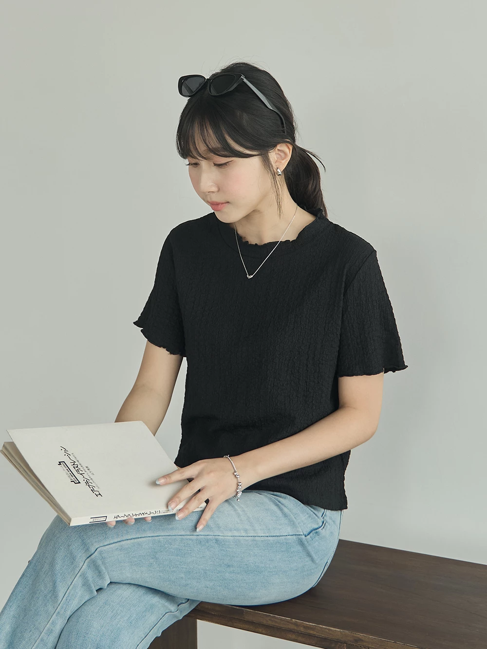 壓紋捲邊短袖上衣