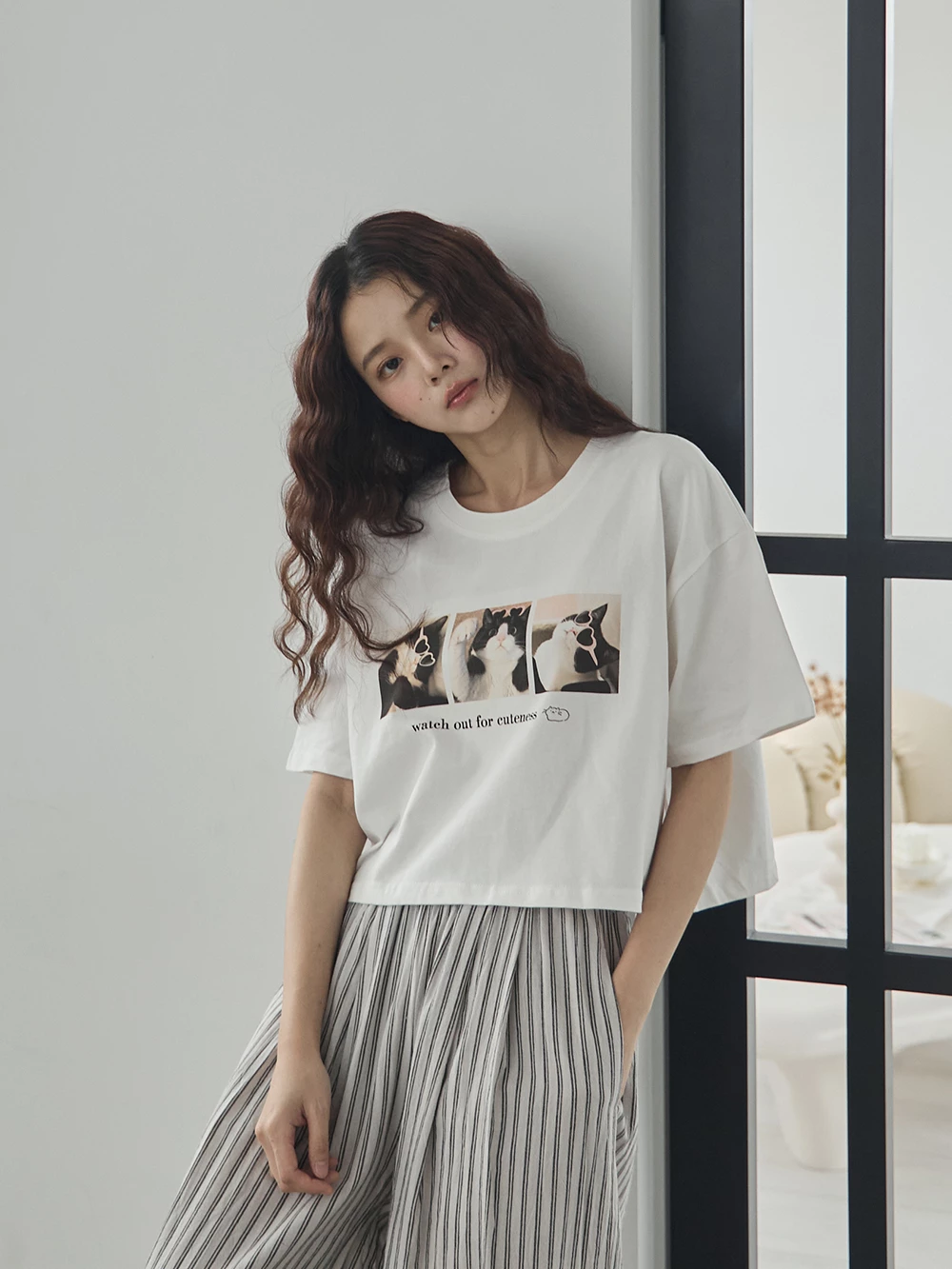 墨鏡小貓日常短版上衣