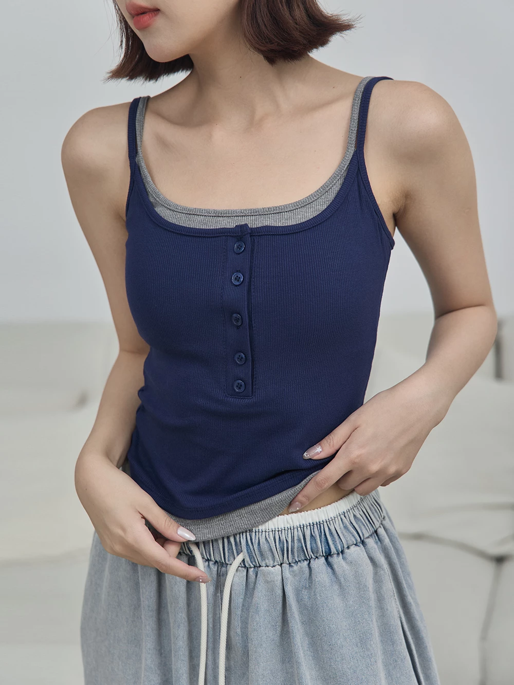 假兩件細肩胸墊背心