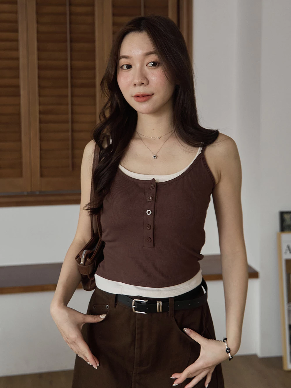 假兩件細肩胸墊背心