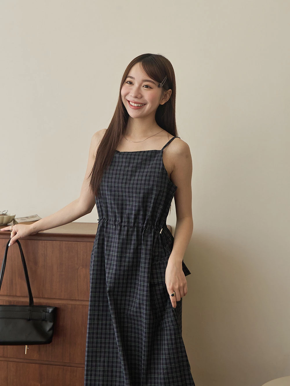 大口袋平口細肩洋裝