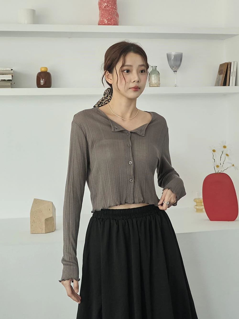 微透捲邊坑條排釦上衣