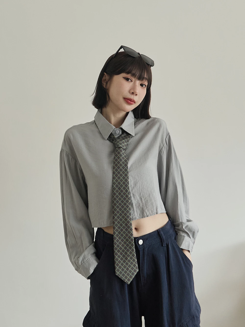 短版寬鬆長袖襯衫