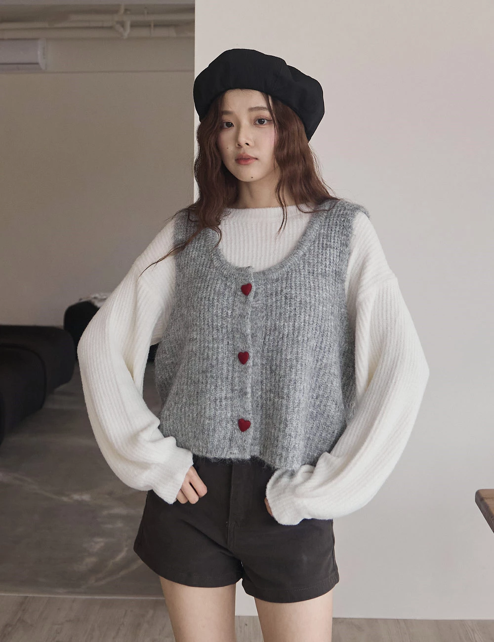 撞色愛心釦針織背心