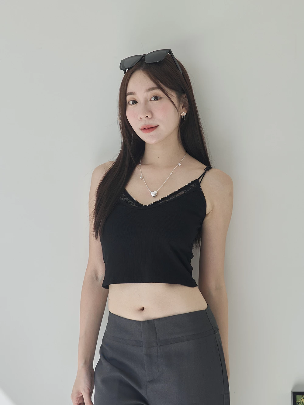 假兩件蕾絲胸墊細肩背心