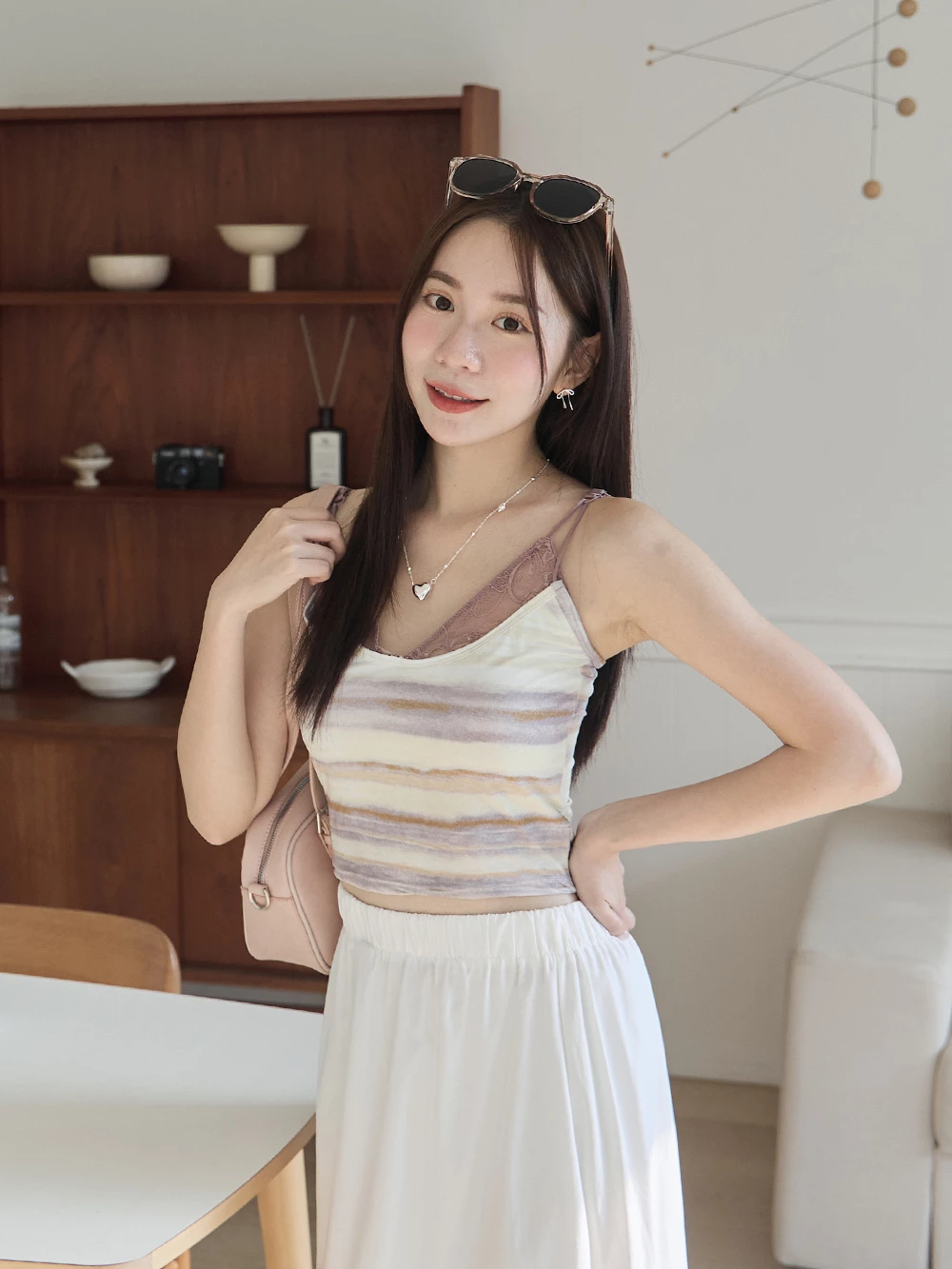 假兩件蕾絲胸墊細肩背心