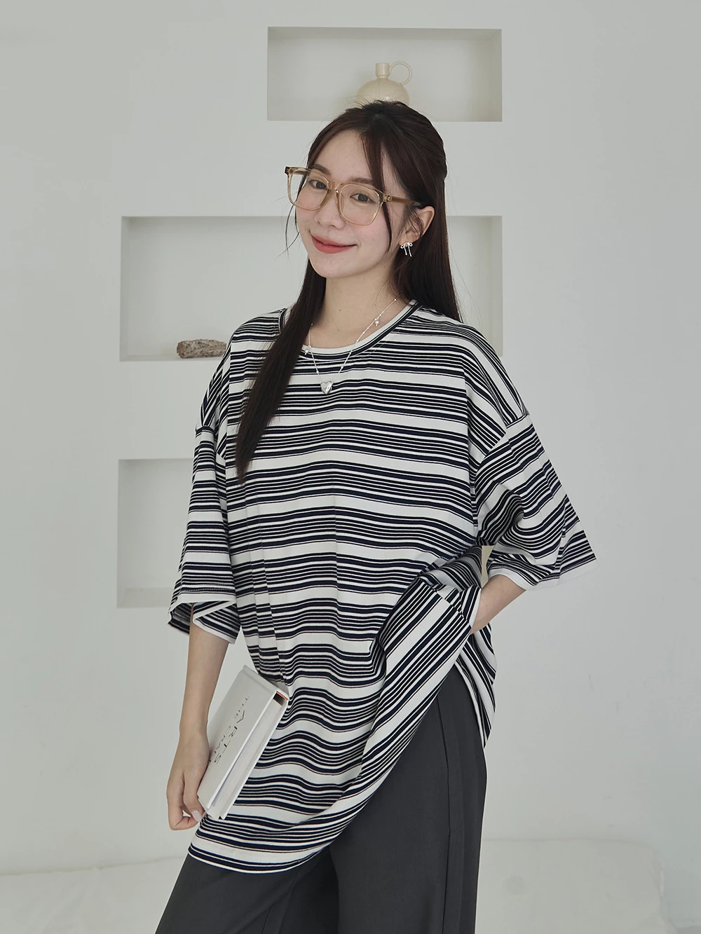 挺版條紋落肩短袖上衣