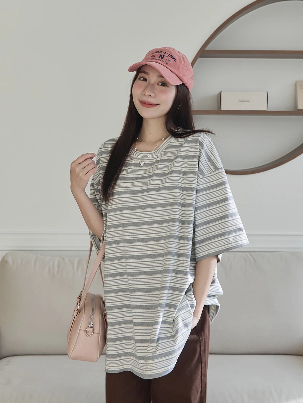 挺版條紋落肩短袖上衣