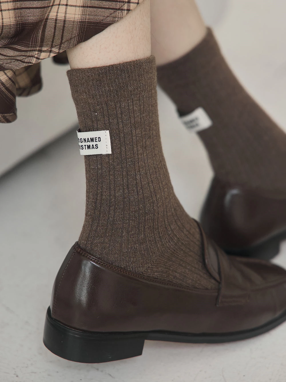 復古棕色系列中筒襪