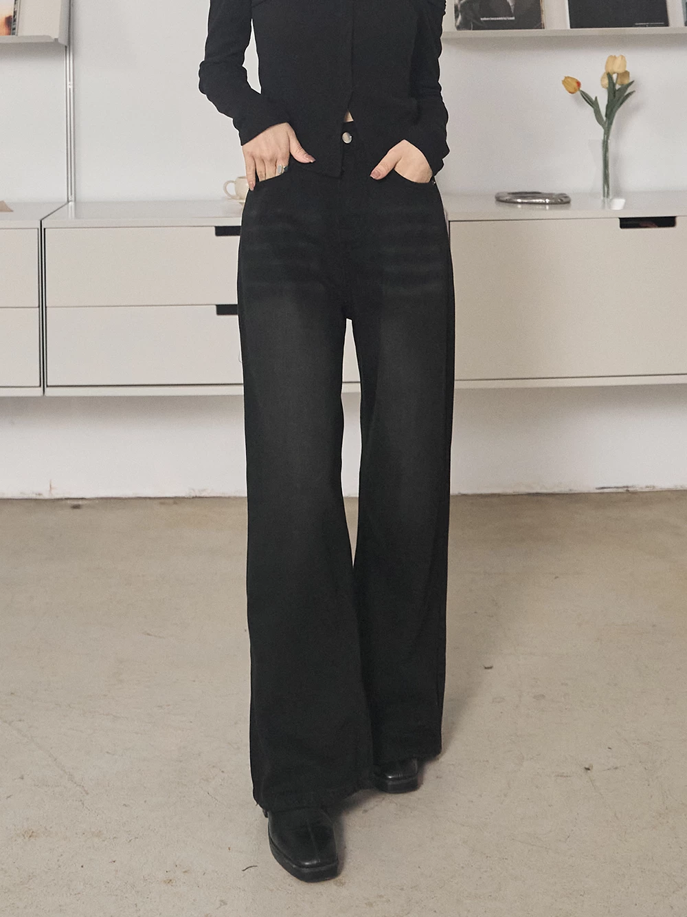 銀釦刷色牛仔褲