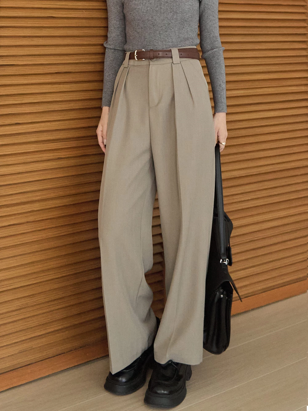 SPmade-滑感壓摺西裝褲-附皮帶
