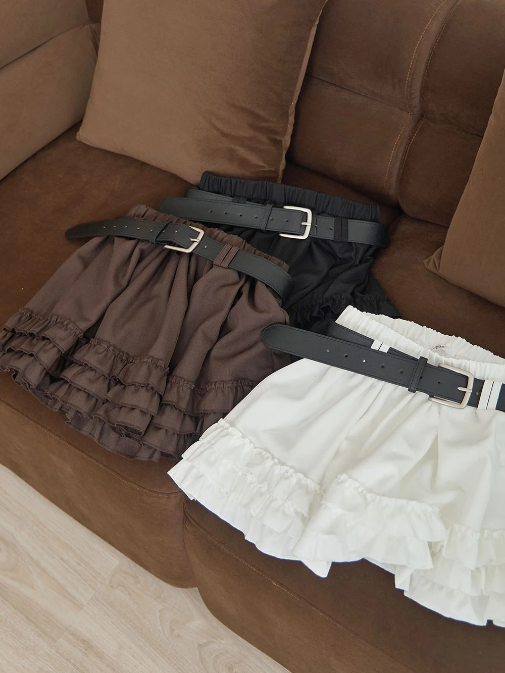 層次荷葉邊短褲裙-附皮帶