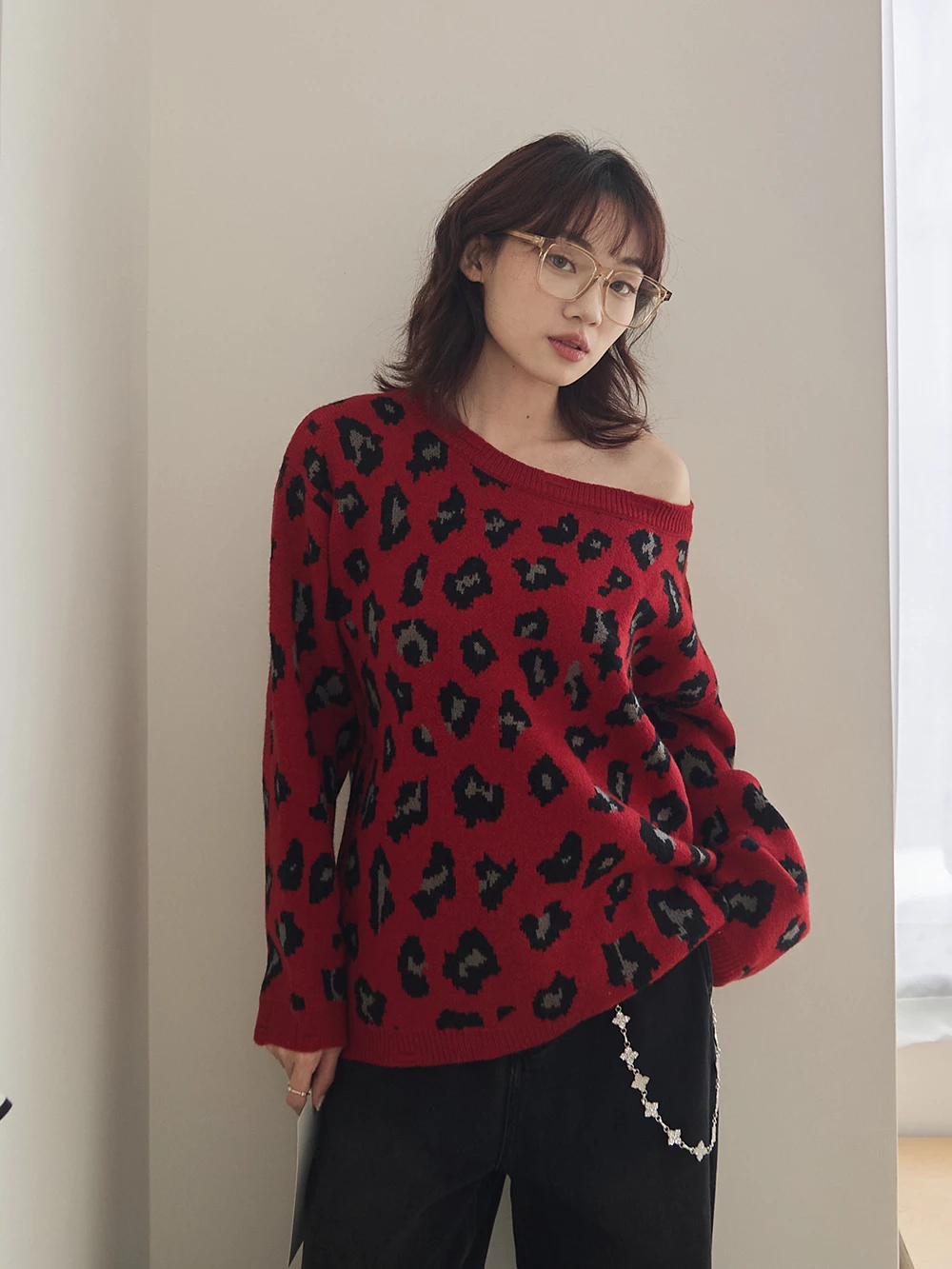 寬領豹紋針織上衣
