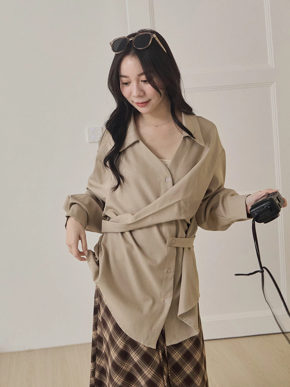 收腰設計造型長版襯衫