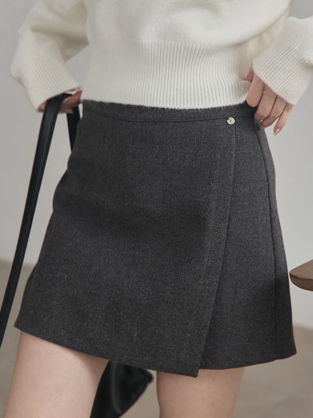 一片式毛呢短褲裙