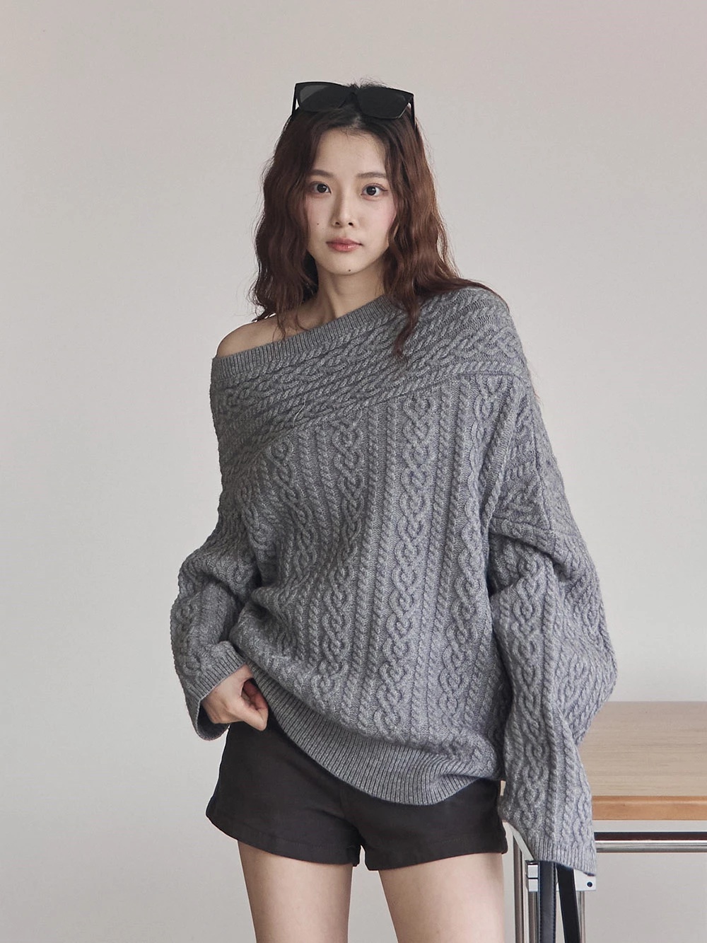 一字領寬鬆麻花針織上衣