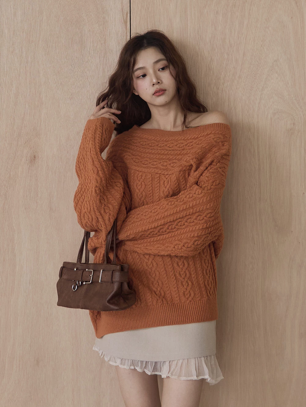 一字領寬鬆麻花針織上衣