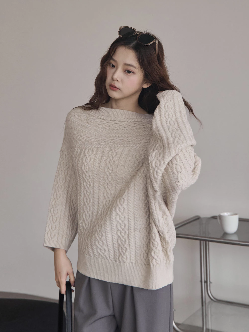 一字領寬鬆麻花針織上衣