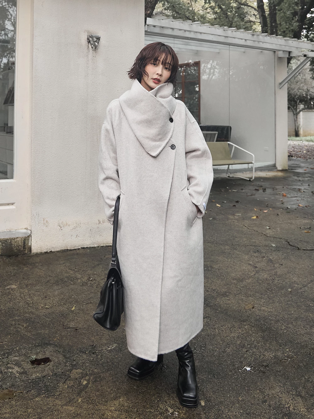 V領羊絨大衣外套-附圍巾