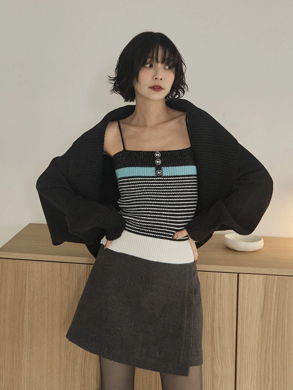 兩件式-撞色針織背心+澎袖針織外套