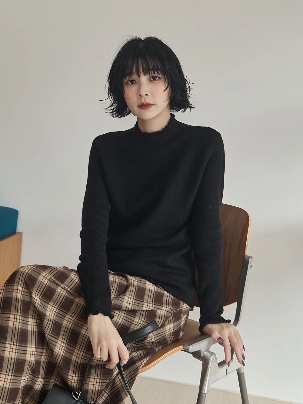 發熱感內刷絨捲邊立領上衣