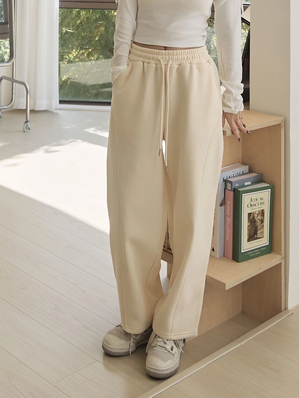 內刷絨抽繩休閒長褲