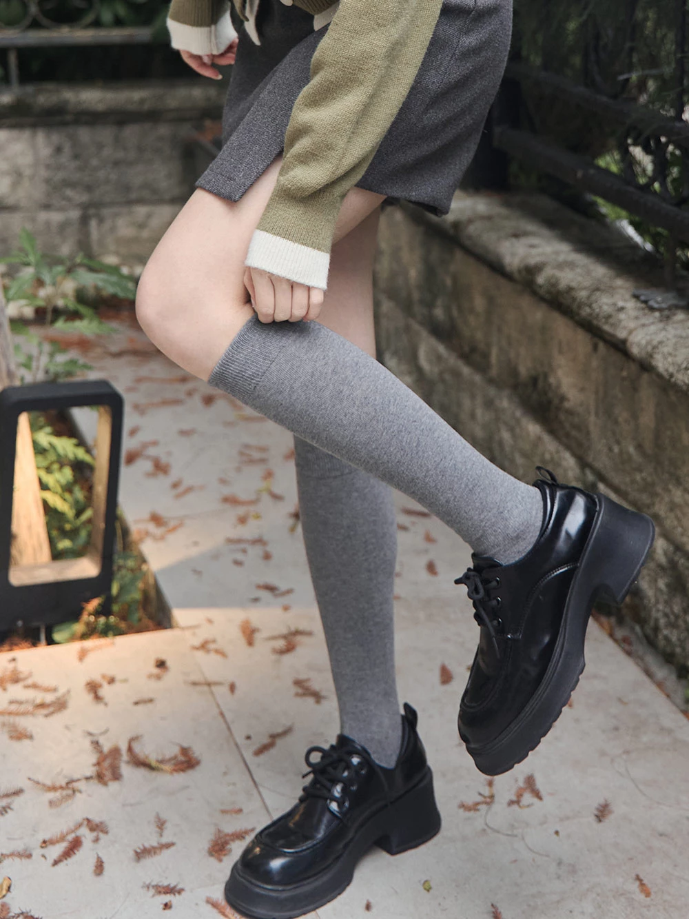 高彈壓力及膝長襪