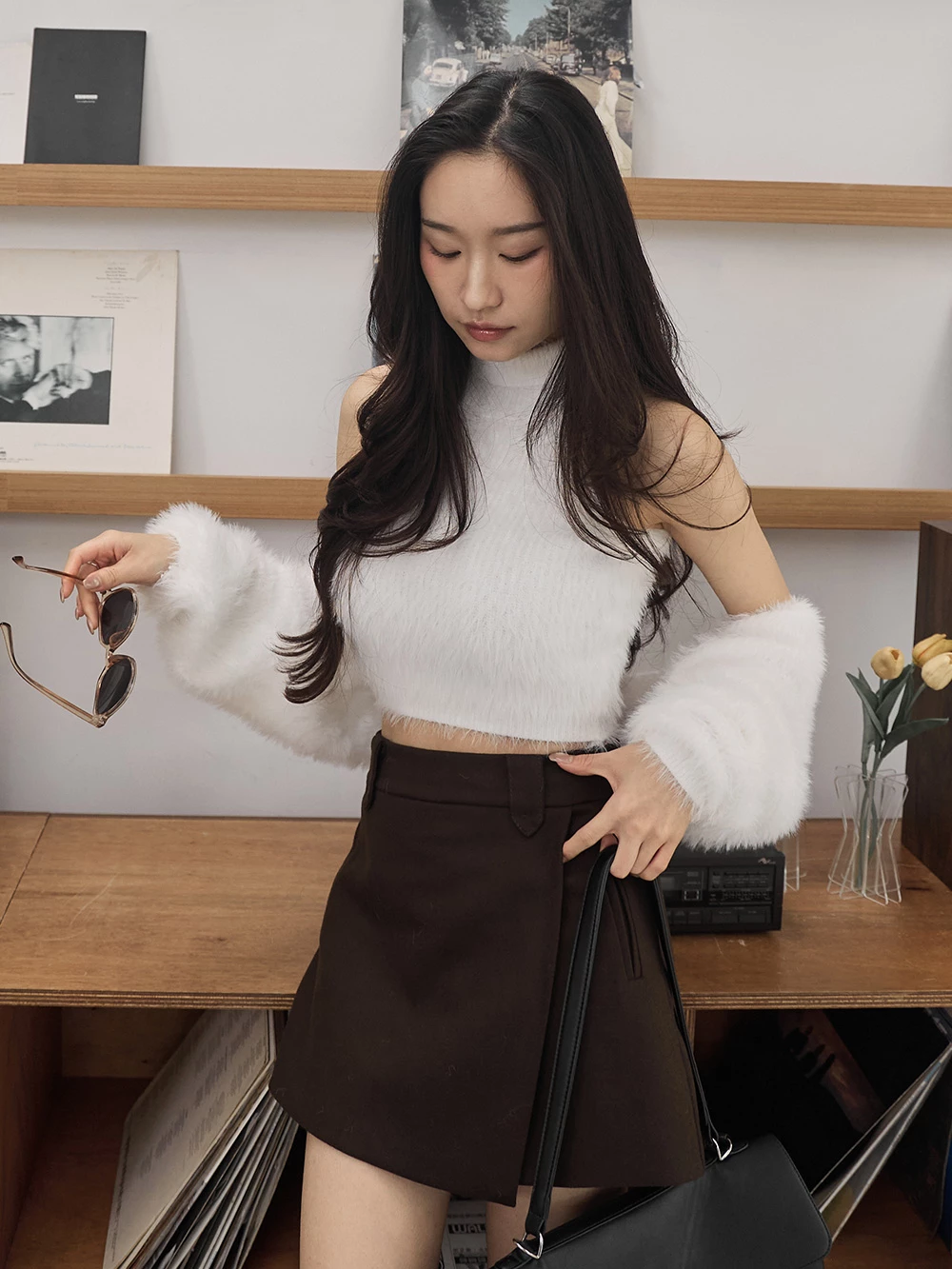 兩件式-高領削肩背心+水貂毛針織外套