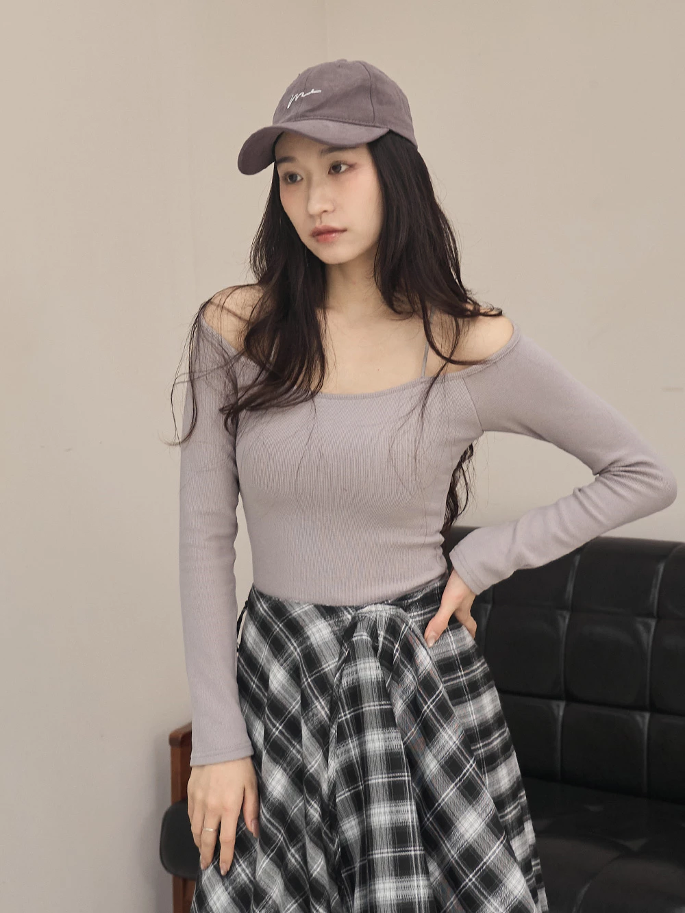 細肩一字領胸墊上衣