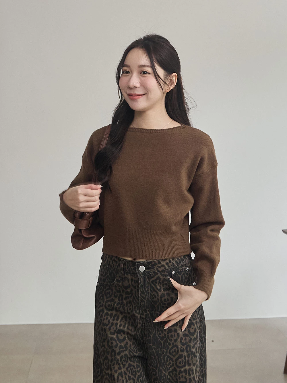 寬領縮腰針織上衣