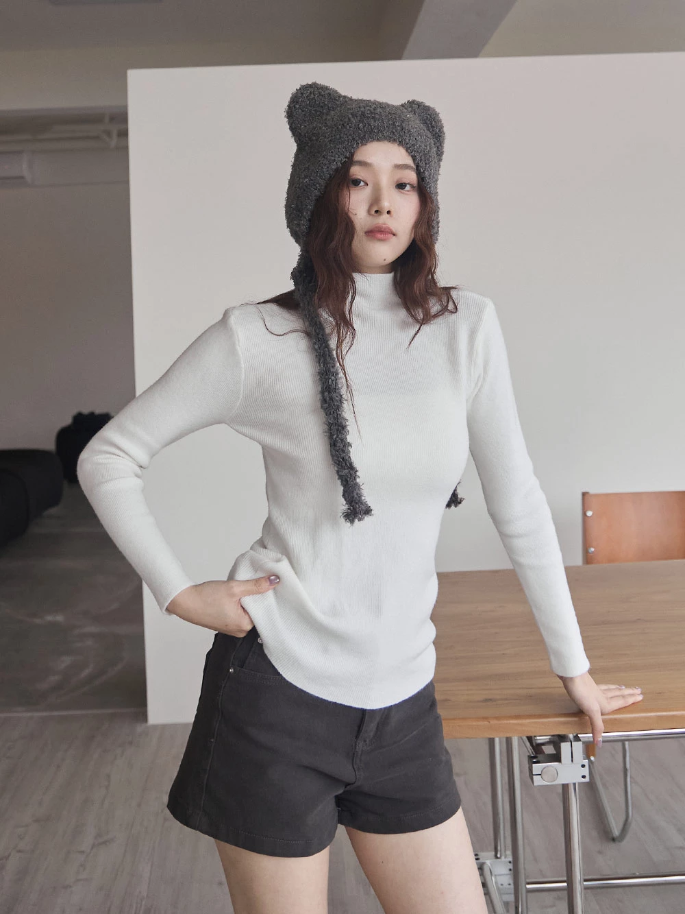 半高領羊絨感針織上衣