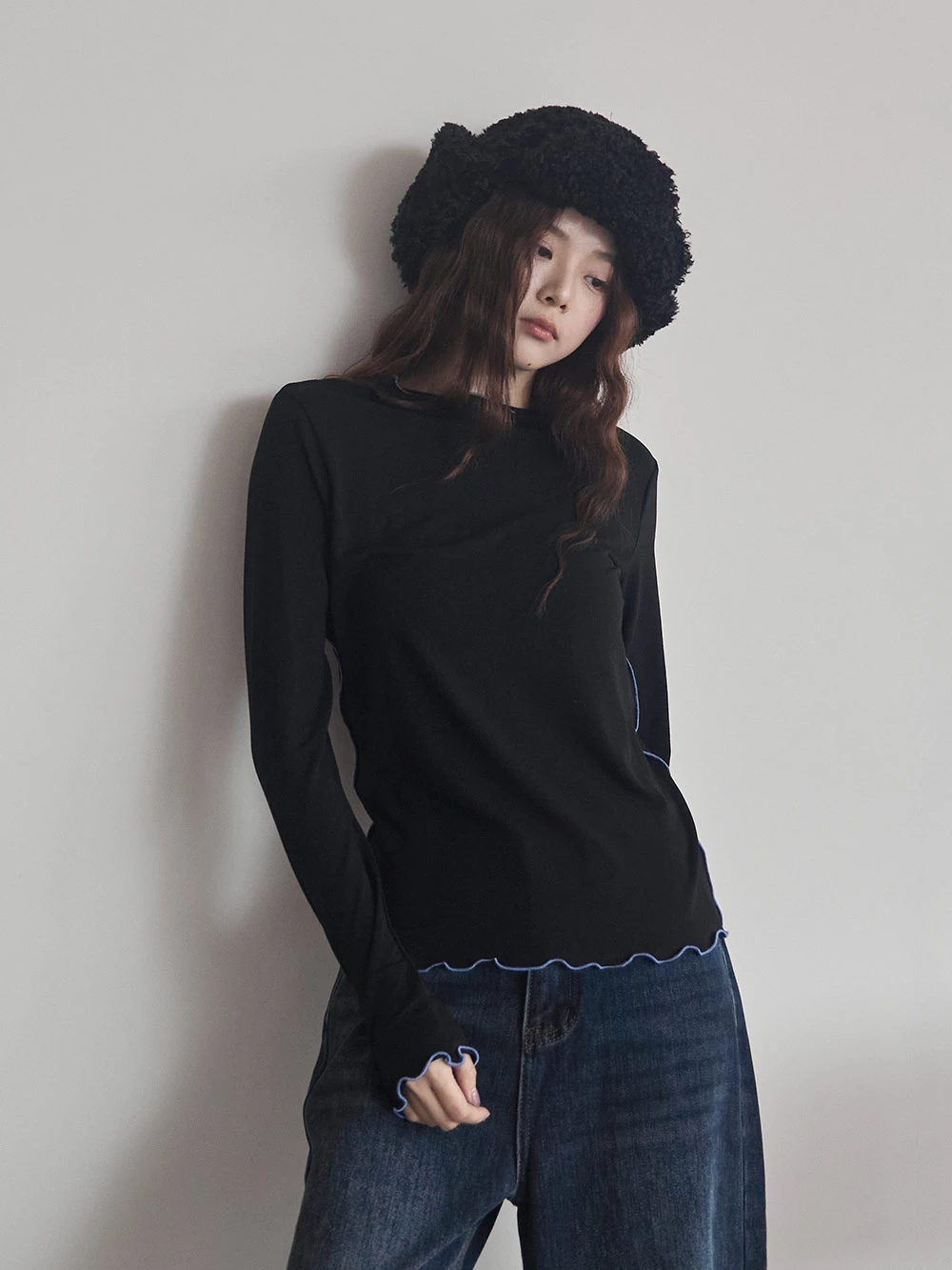 捲邊輕薄打底上衣