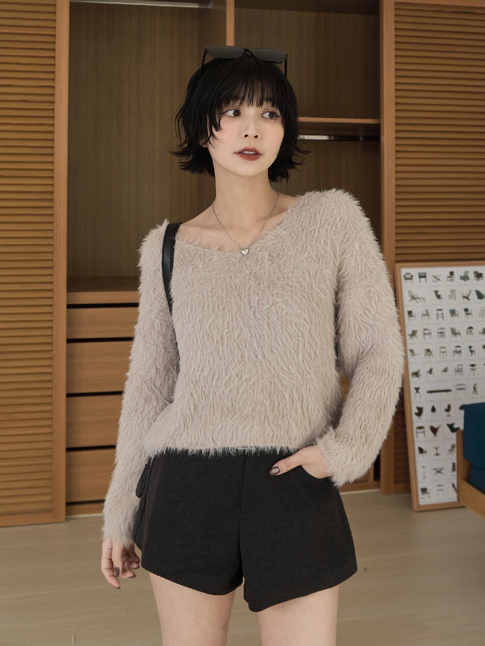 V領海馬毛針織上衣