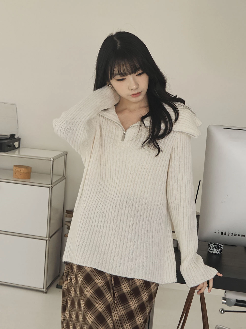 半拉鍊翻領針織上衣