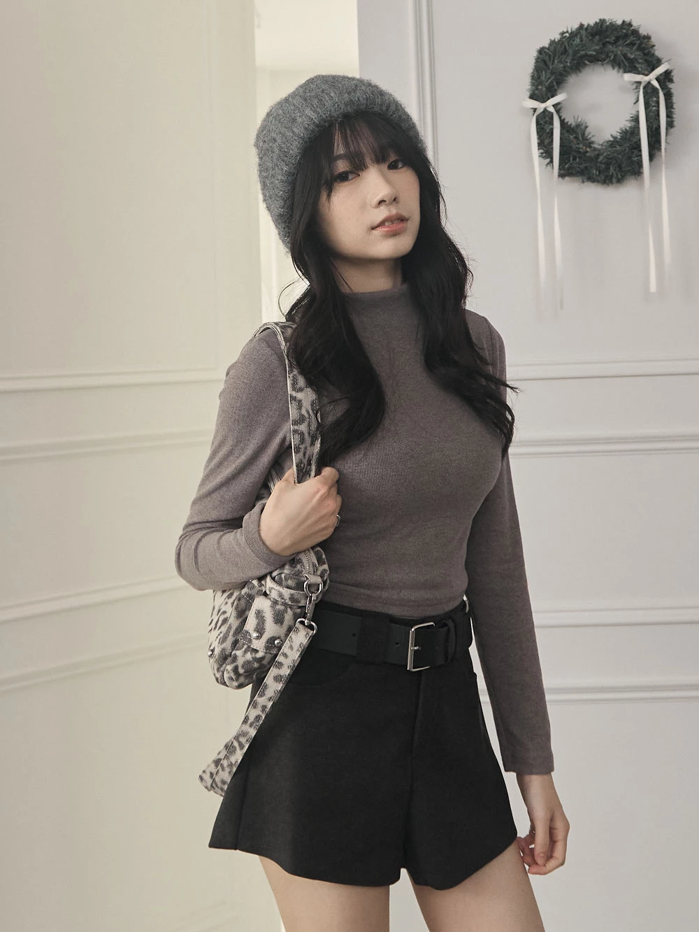 磨毛半高領胸墊上衣