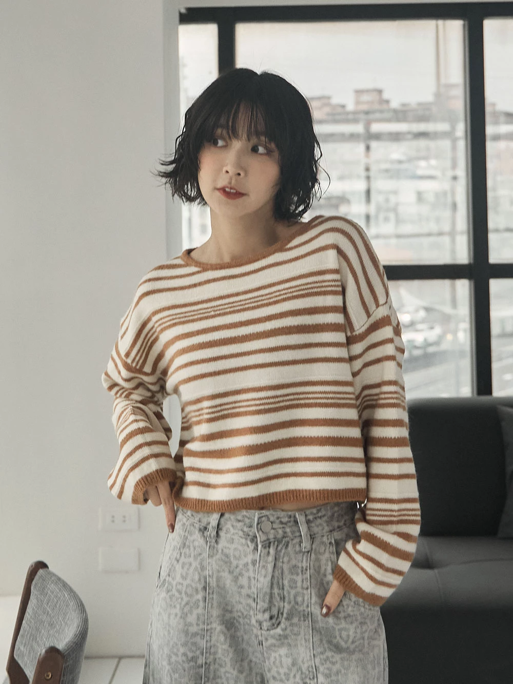 拼色圓領條紋針織上衣