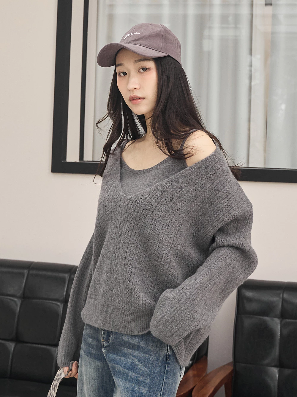 兩件式-針織細肩背心+V領縷空上衣